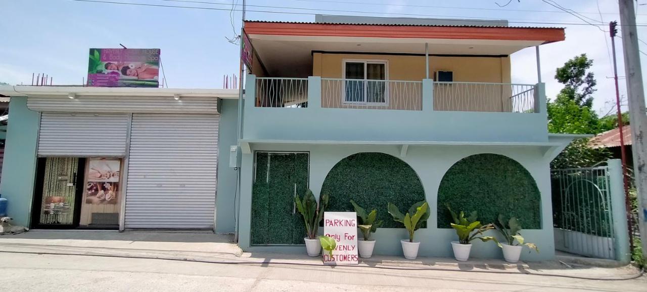 Havenly Guesthouse And Body Massage Spa Moalboal Bagian luar foto